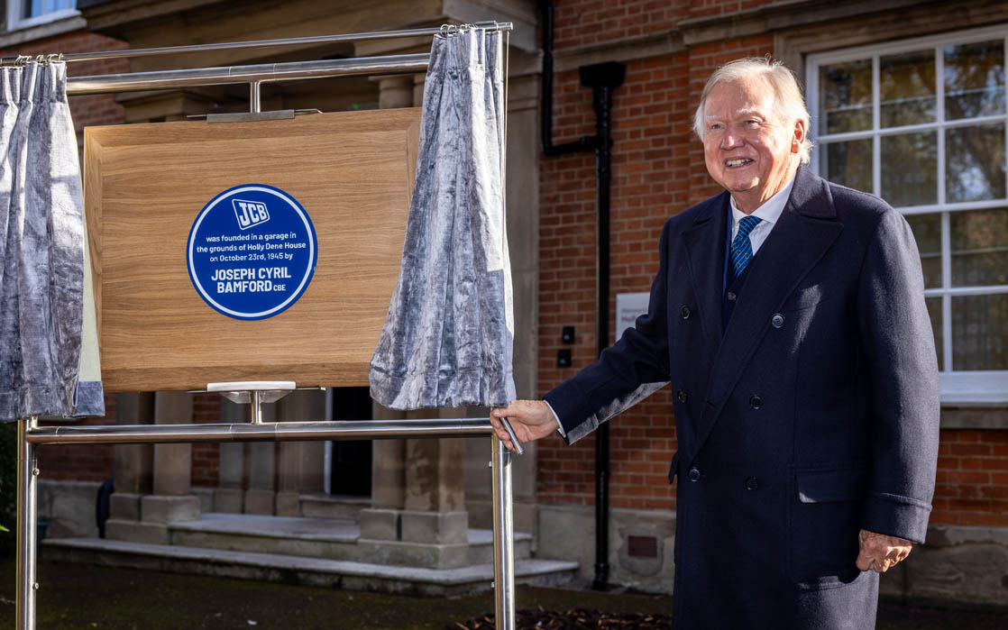JCB and Lord Bamford celebrate joint 80th birthday