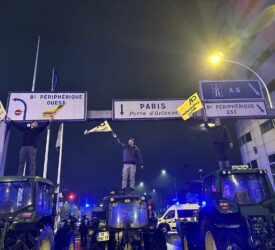 Watch: French farmers stage dawn protest over Mercosur deal and CAP