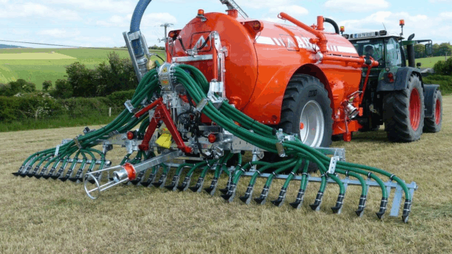 Machinery: Servicing the slurry tank ahead of the spring rush
