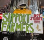 Watch: British farmers stage protests at Lidl depots across England