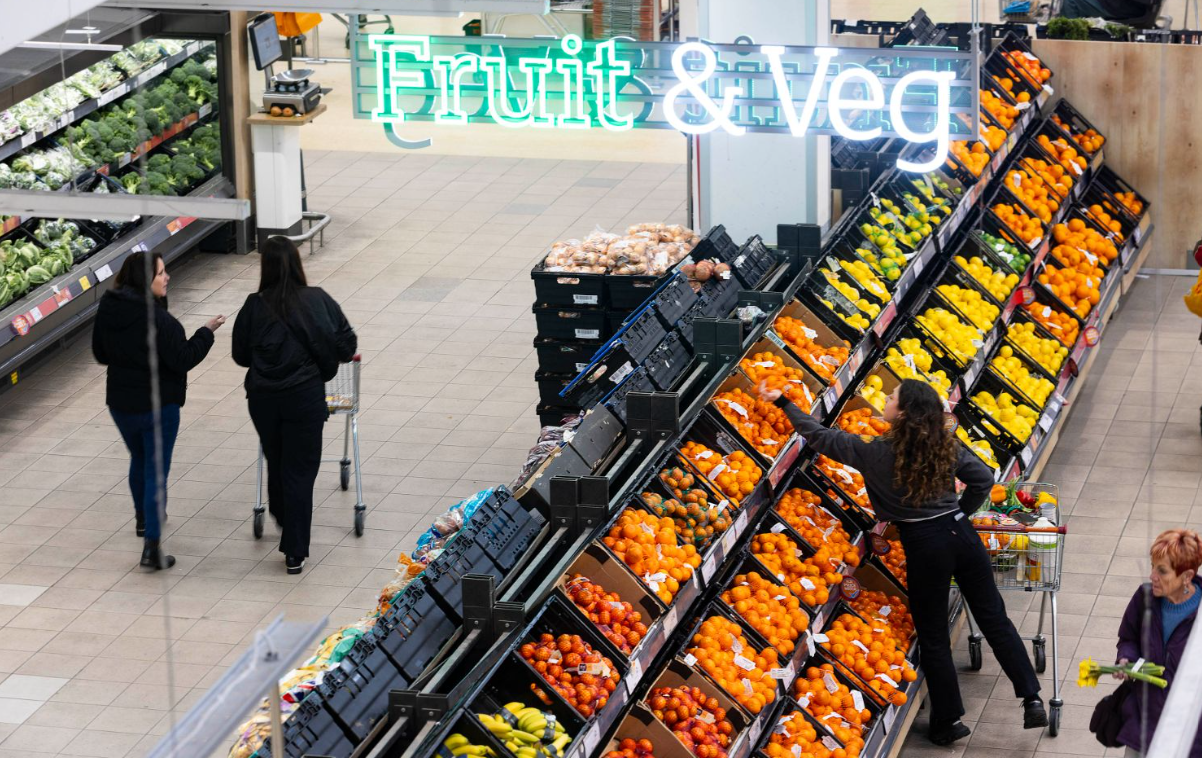 agriland.co.uk - Francess McDonnell - Sainsbury's commits to &pound;5bn investment in long-term farming agreements