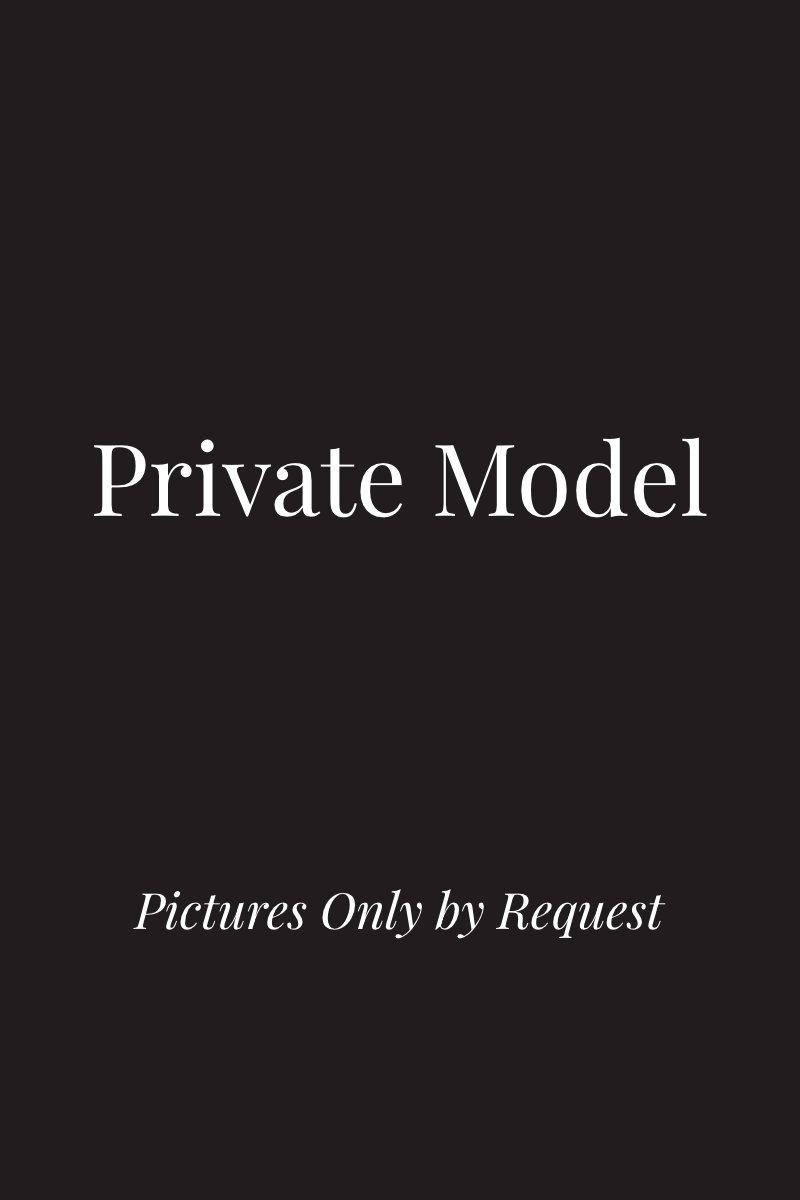 Manu, escort in Singapore from Dolls and Roses.