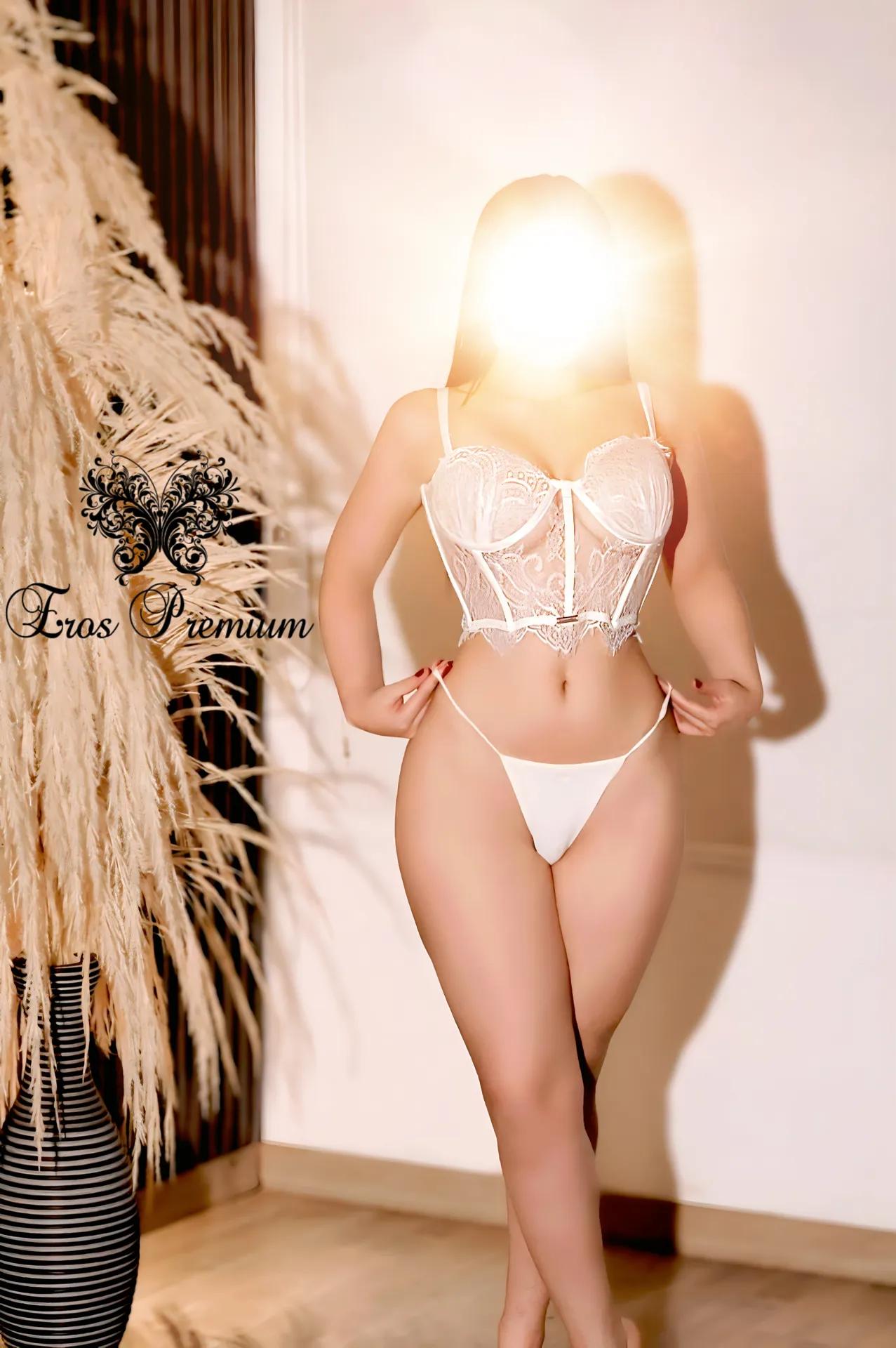 Monica, escort in Bogota from Eros Premium.