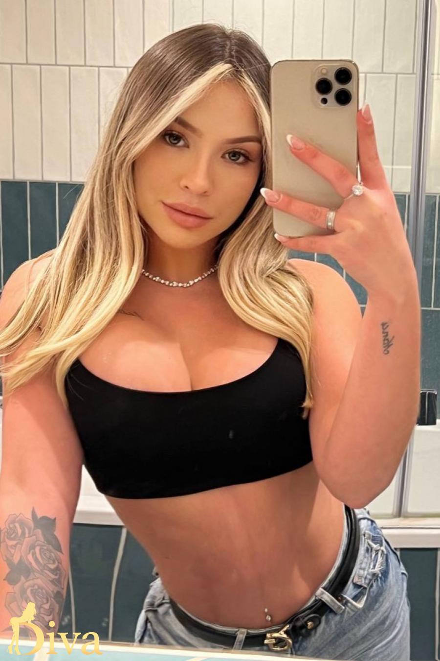 Bonsai, escort in London from Diva Escort.