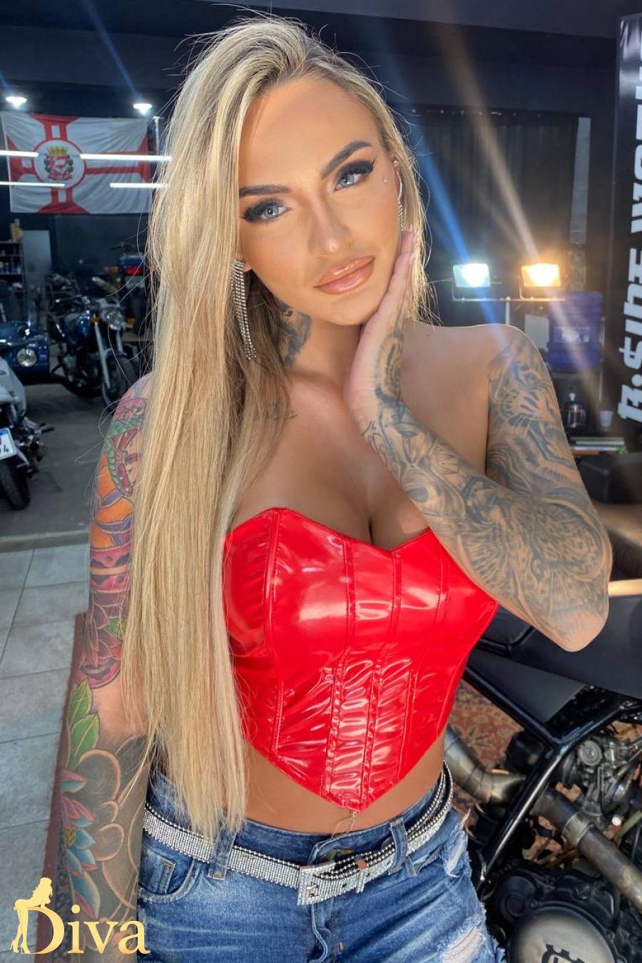 Glo, escort in London from Diva Escort.