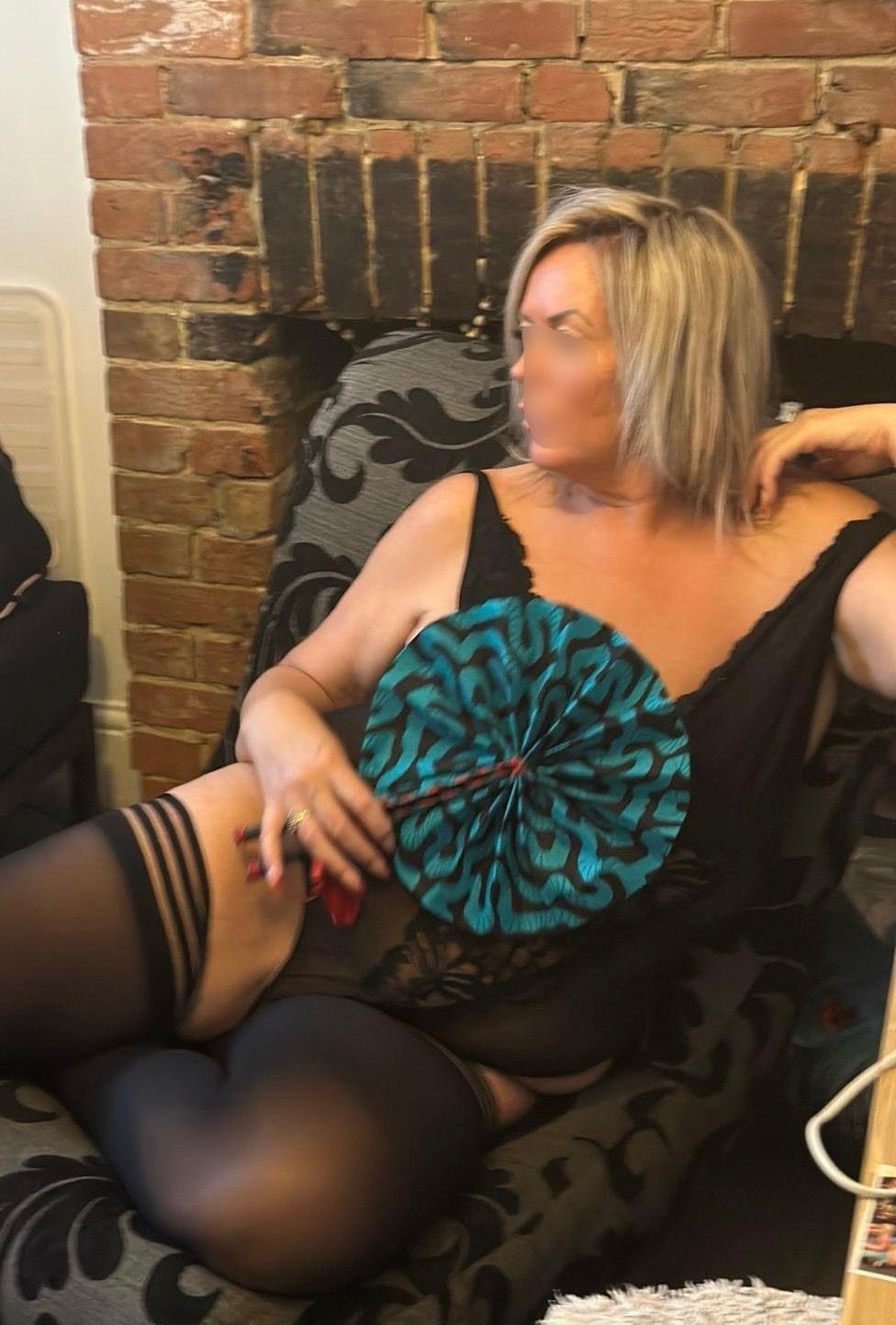 Shannon, escort in London from Playgirls.