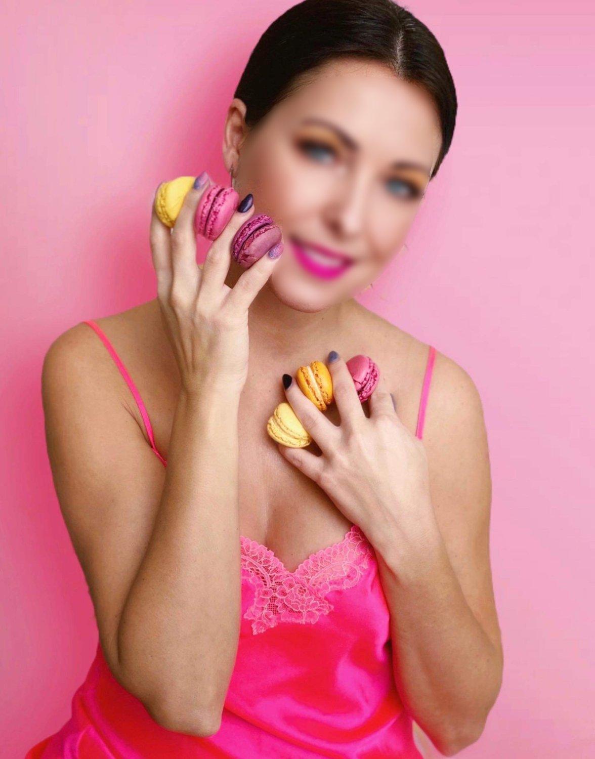 Simona, escort in Prague from Alit Group Agency.