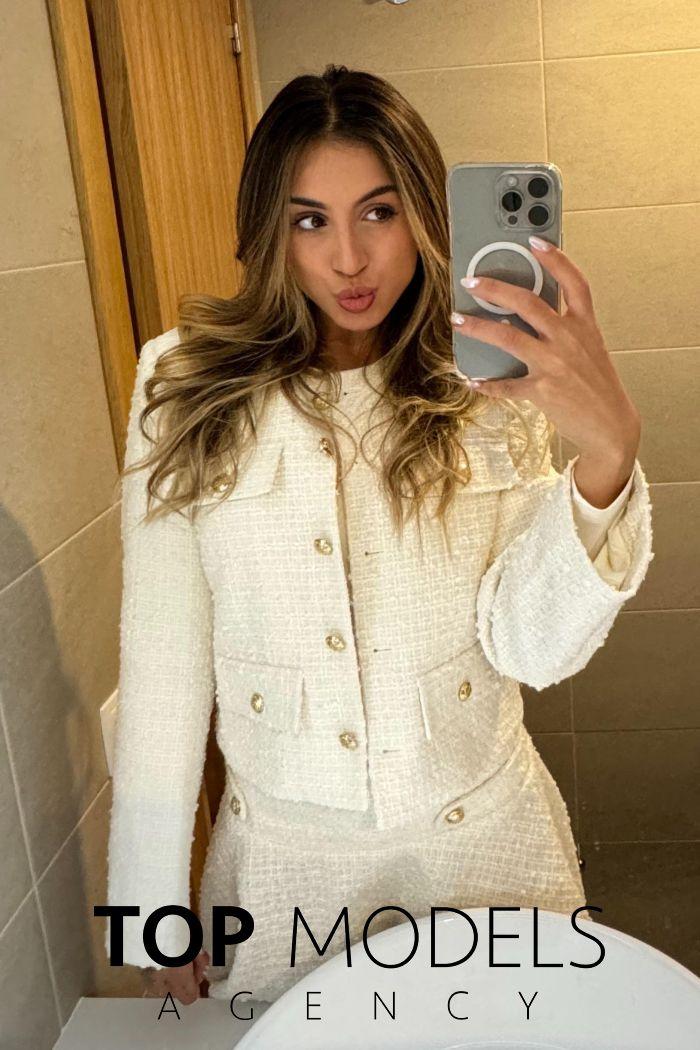 Lia, escort in London from Top Models Agency.