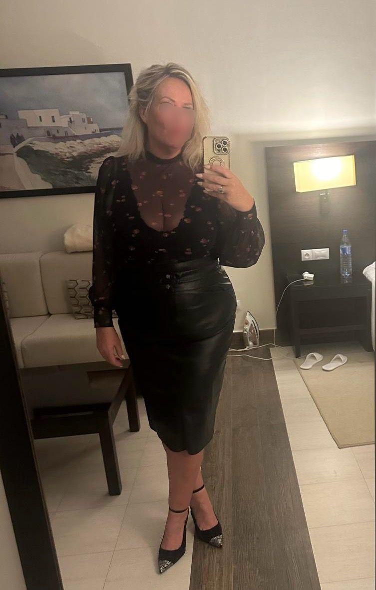 Shannon, escort in London from Playgirls.