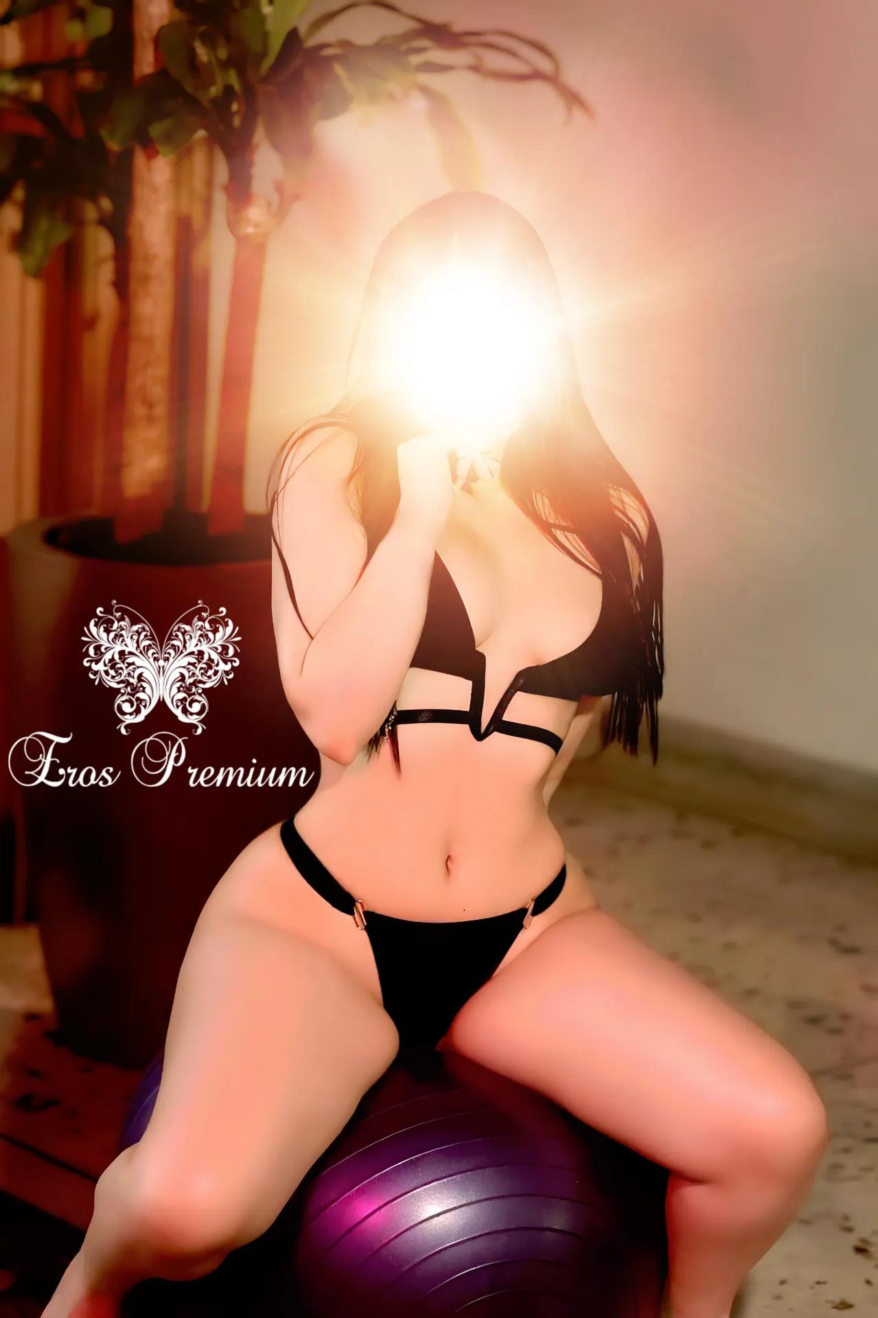 Monica, escort in Bogota from Eros Premium.