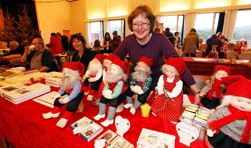 Liv Vareide Lindseth satte folk i julestemning med sine julenisser.