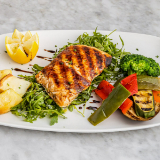 Meal card cover for: Salmone Alla Griglia Con Rucola E Balsamico