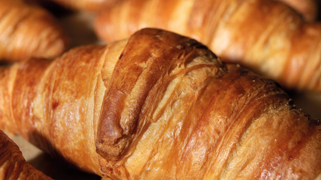 Meal card cover for: Hot Croissant