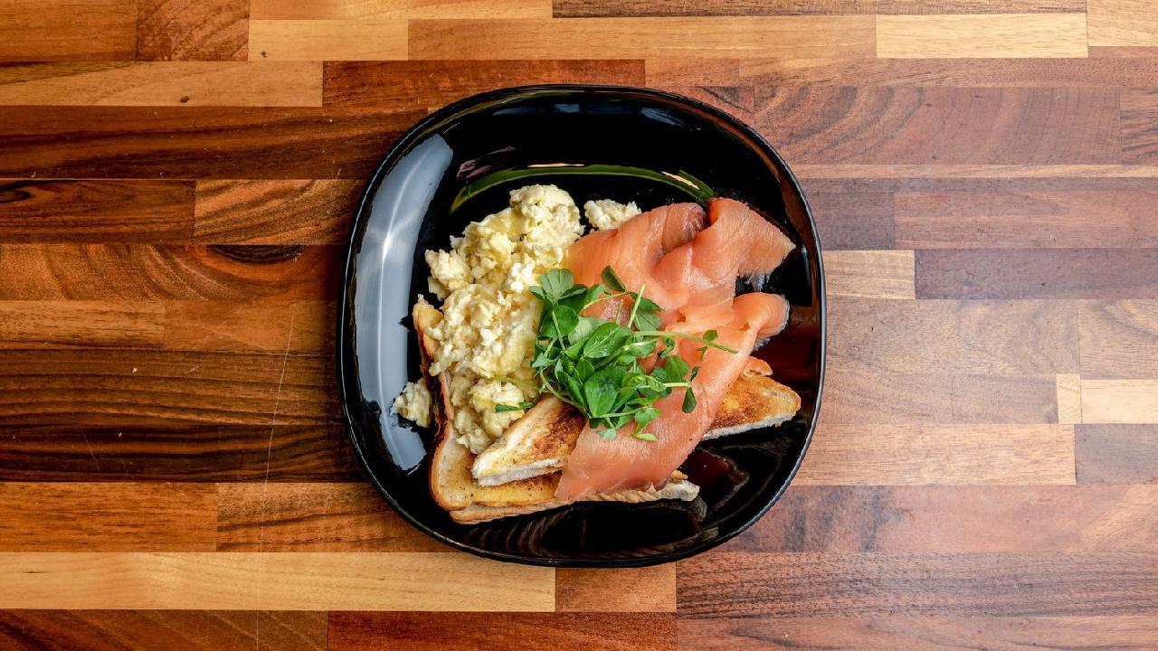 Meal card cover for: Scrambled Eggs with Smoked Salmon