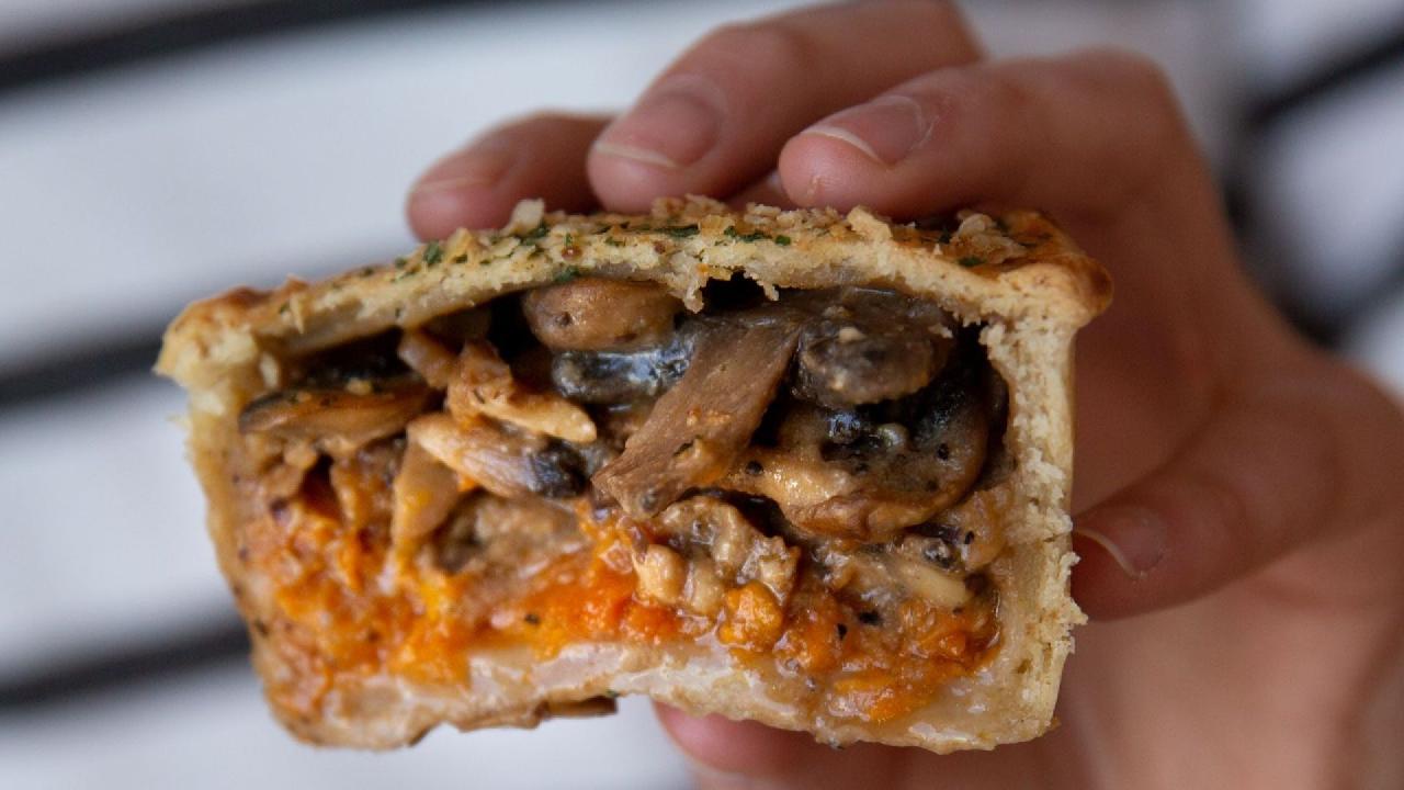 Meal card cover for: Vegan MUSHROOM, CHESTNUT AND TRUFFLE OIL PIE