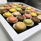 Meal card cover for: Assorted Macarons