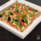 Meal card cover for: Assorted Mini Veg Pizza and Baby Basil