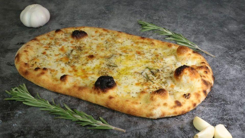 Meal card cover for: Cheesy Garlic Bread