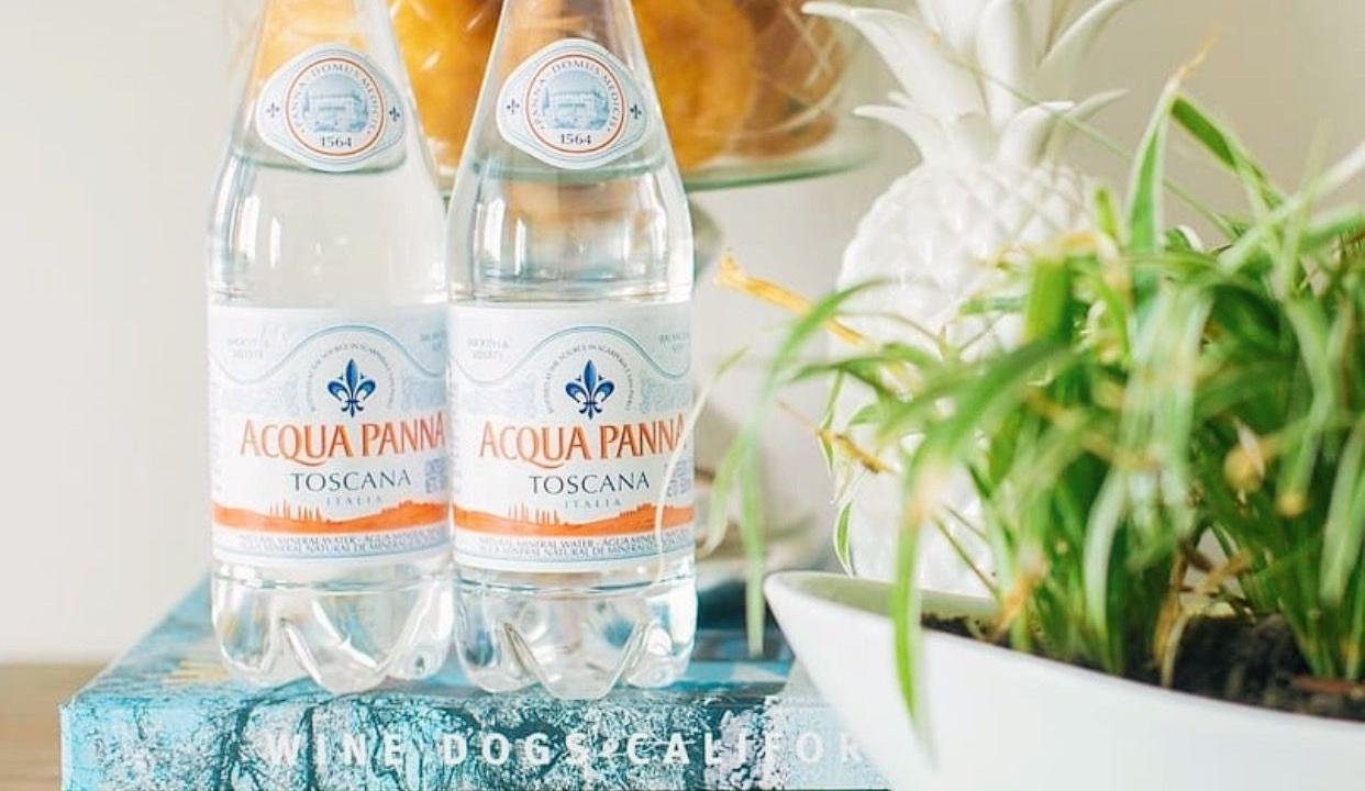 Meal card cover for: Acqua Panna still water
