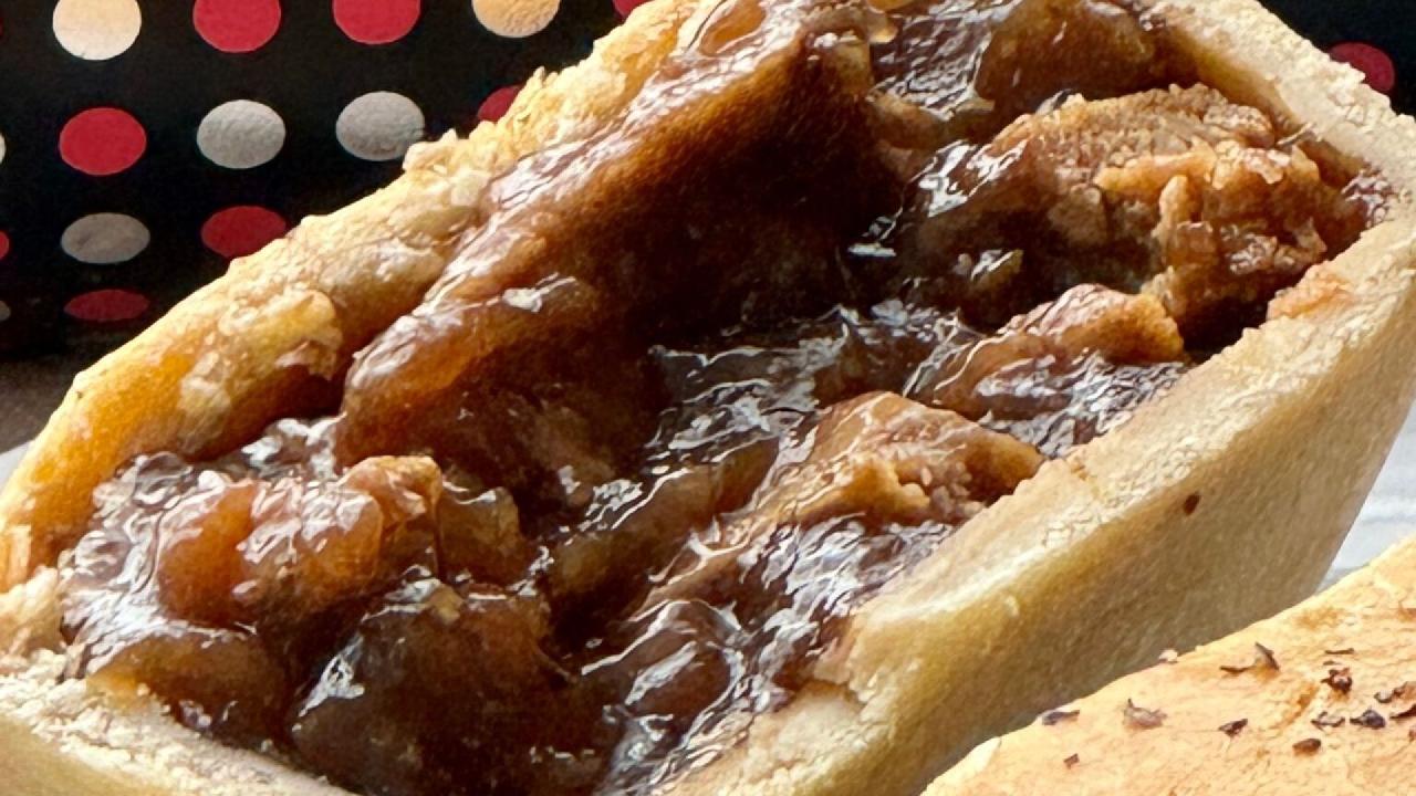 Meal card cover for: Vegan Stake Pie
