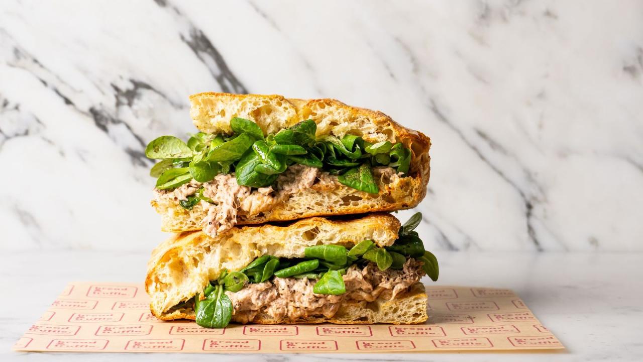 Meal card cover for: Amalfi Tuna 
