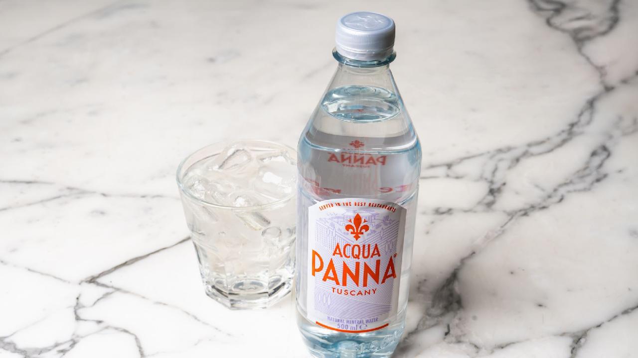 Meal card cover for: Acqua Panna still water