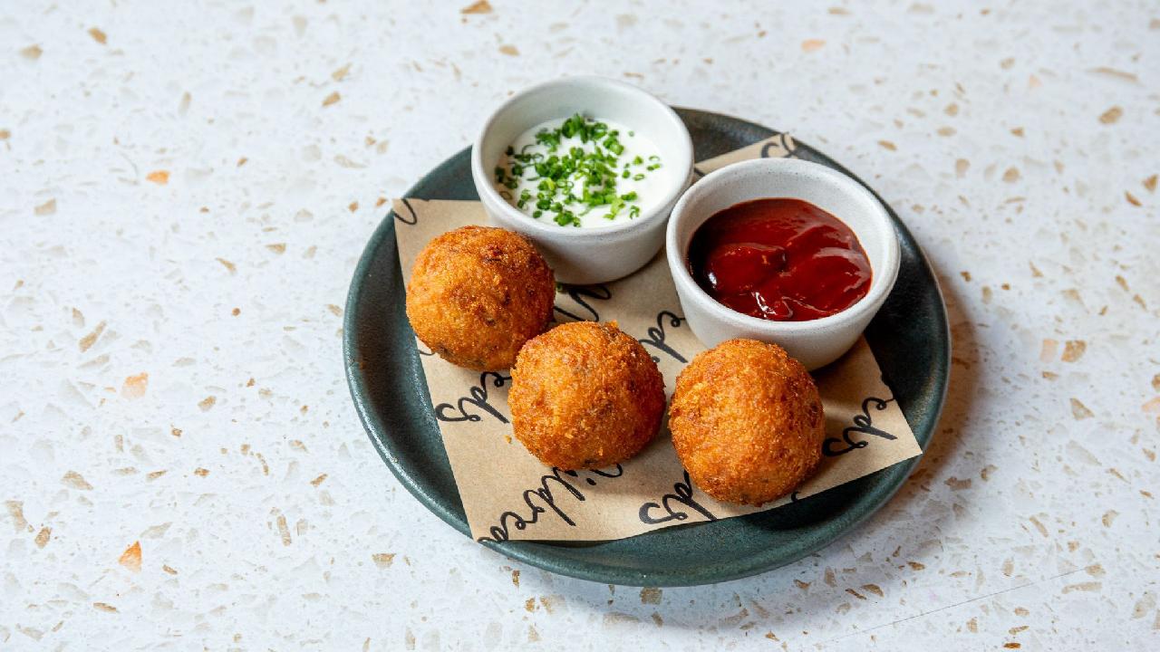 Meal card cover for: Arancini