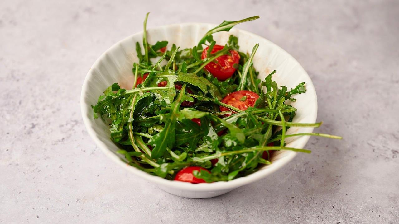 Meal card cover for: Rocket Salad