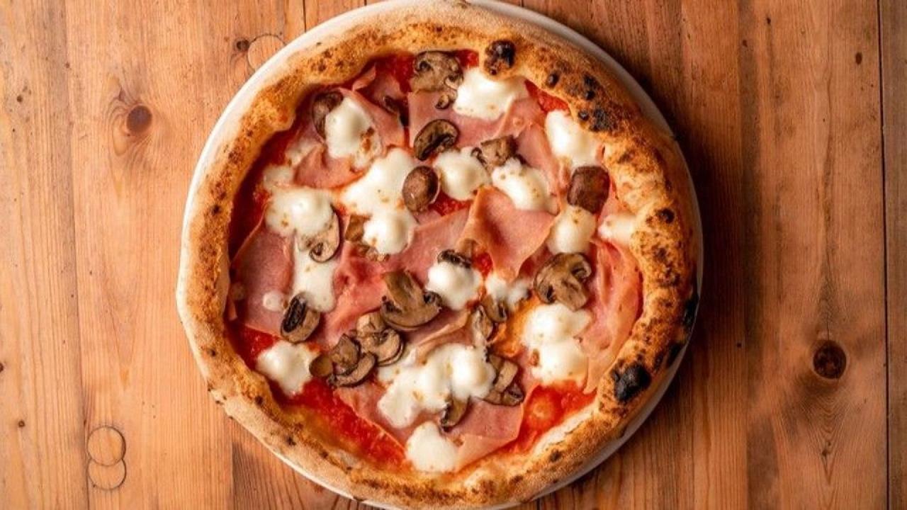 Meal card cover for: PROSCIUTTO & FUNGHI