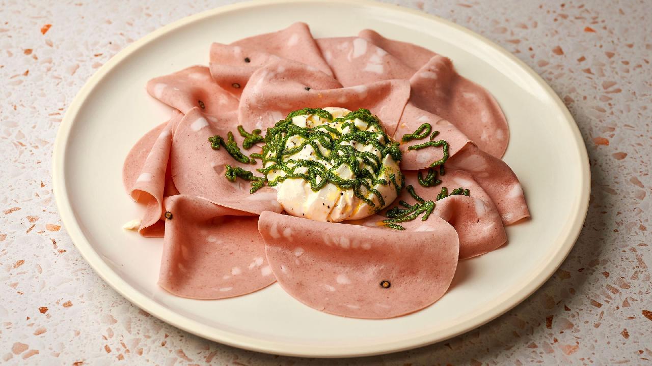 Meal card cover for: Mortadella e Burrata