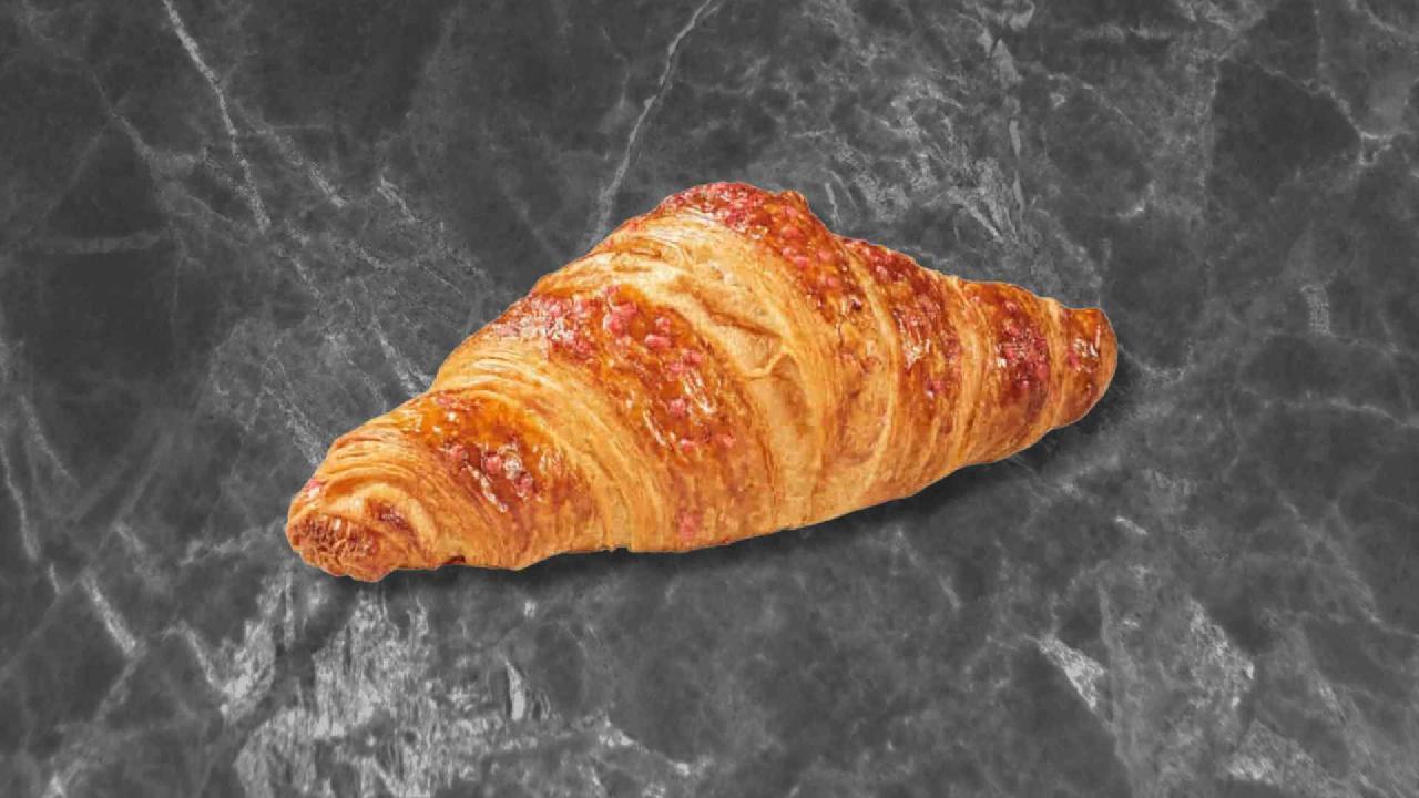 Meal card cover for: Vegan Raspberry Croissant