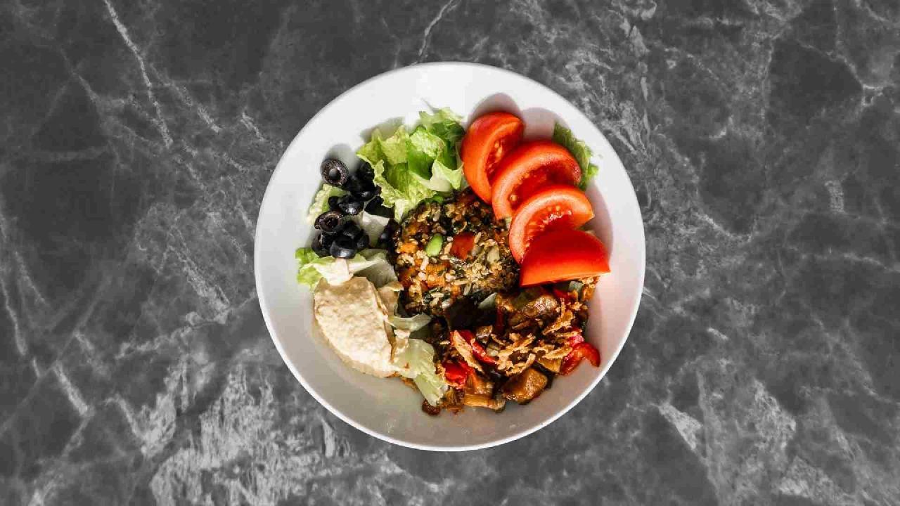 Meal card cover for: Hummus & Ratatouille Salad