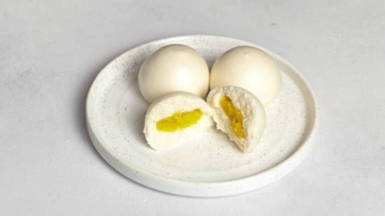 Meal card cover for: Steamed Custard Bun 蒸奶黃包