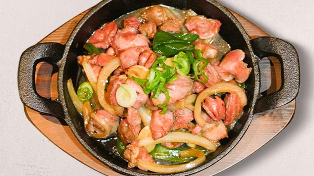 Meal card cover for: Stir Fried Chicken Gizzard