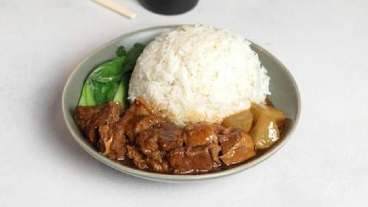 Meal card cover for: Beef Brisket Rice 牛腩飯