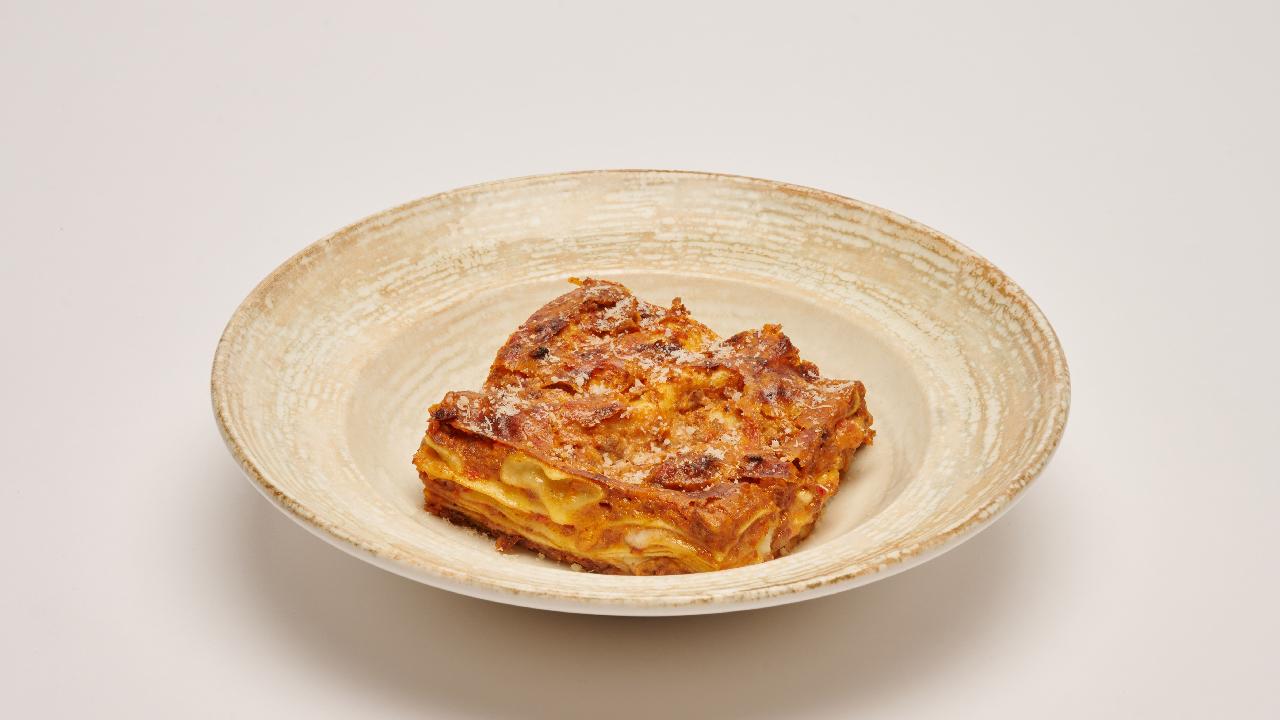 Meal card cover for: Lasagna
