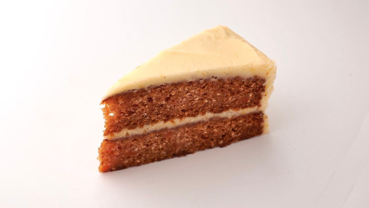 Meal card cover for: Luxury Carrot Cake