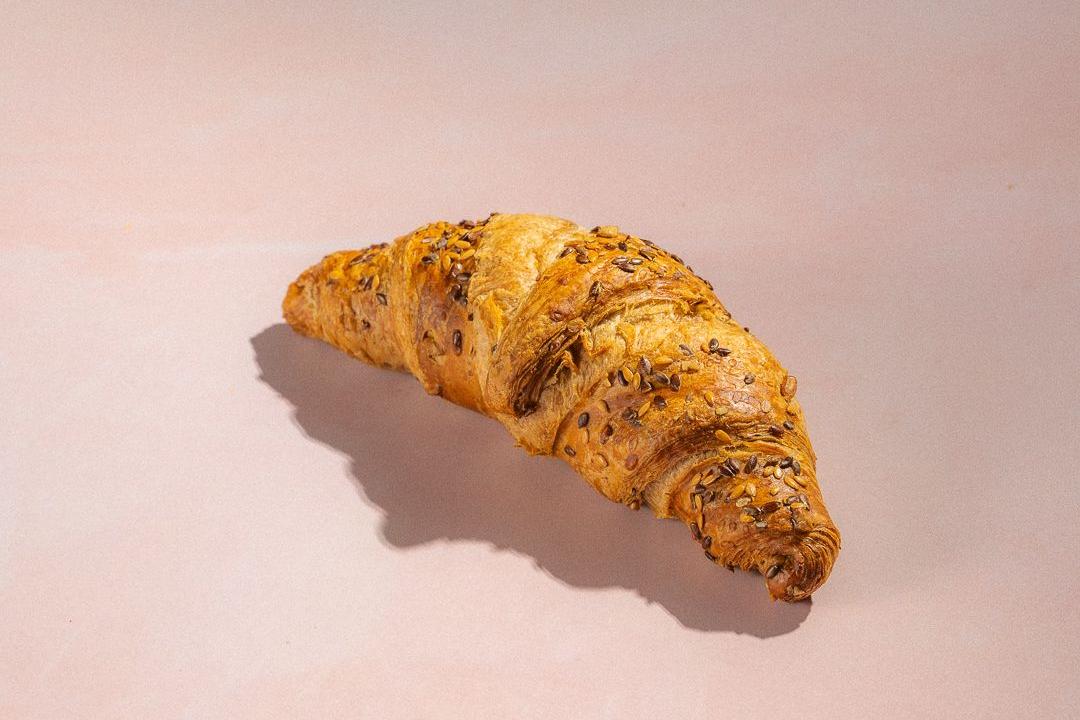 Meal card cover for: CAT Multigrain croissant CAT