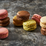 Meal card cover for: 2 Mini Macarons