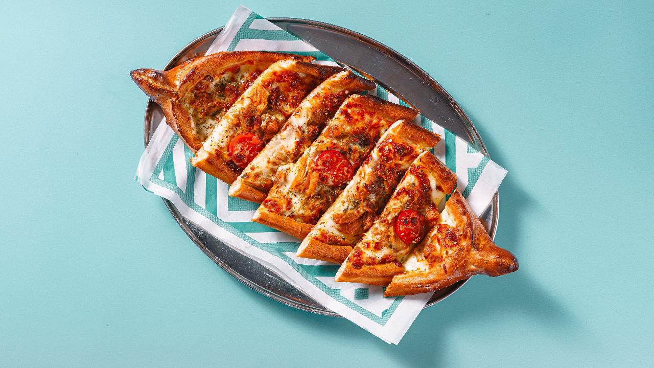 Meal card cover for: Chicken Pide