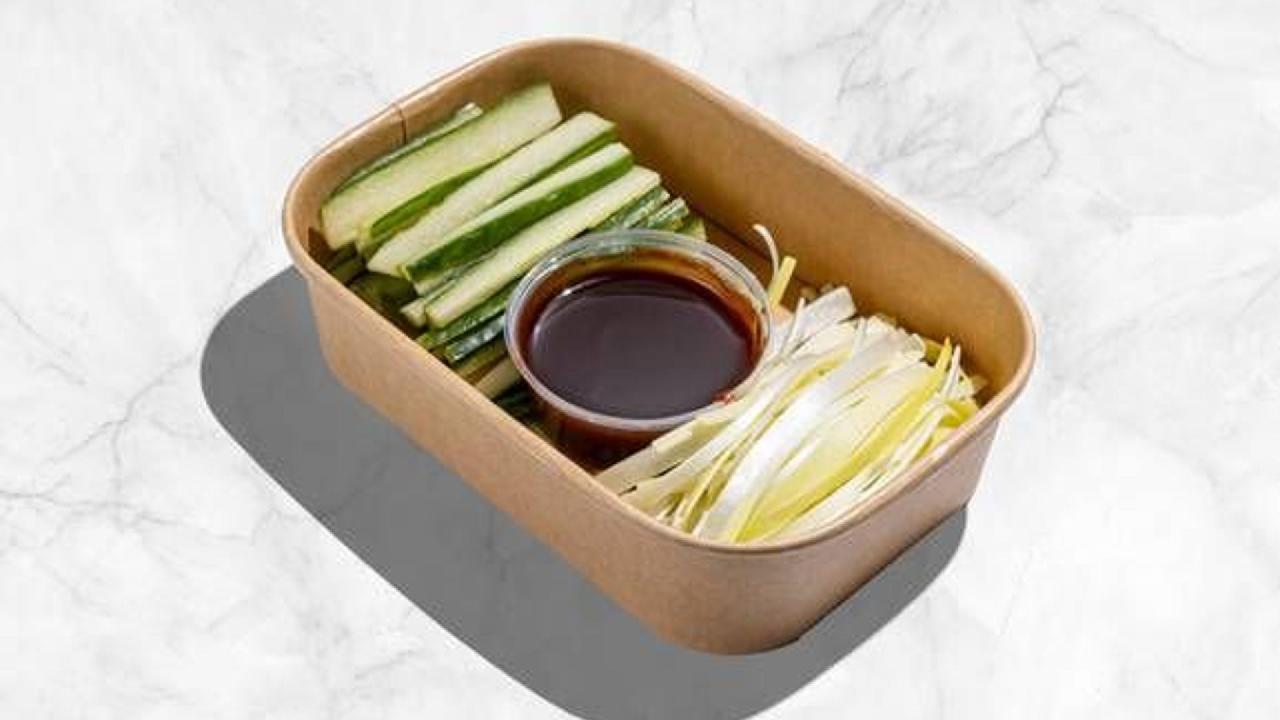 Meal card cover for: Cucumber, Spring Onion and Hoisin Sauce Set 黃瓜、青蔥和海鮮醬套餐