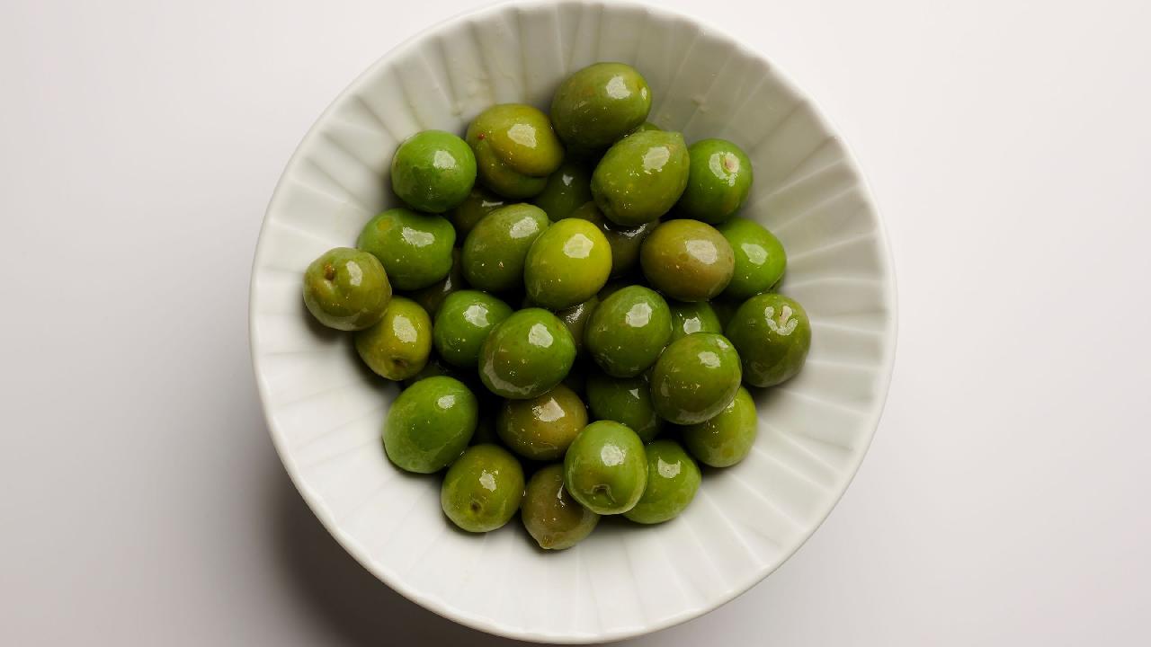 Meal card cover for: Nocellara Olives
