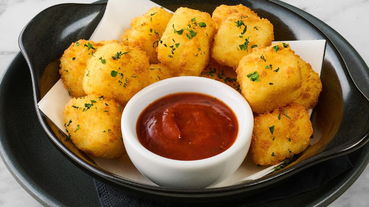 Meal card cover for: Halloumi Bites