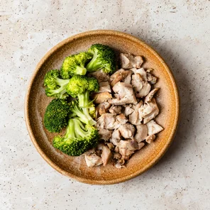Meal card cover for: Chicken & Broccoli Favourite Box