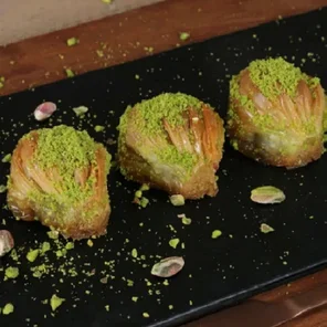 Meal card cover for: Baklava with Pistachio