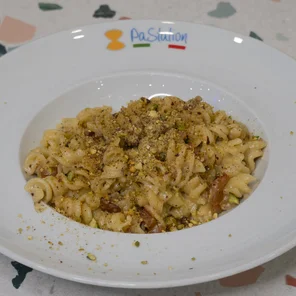 Meal card cover for: Sicilian Pistachio Pesto with Crispy Bacon (NEW)