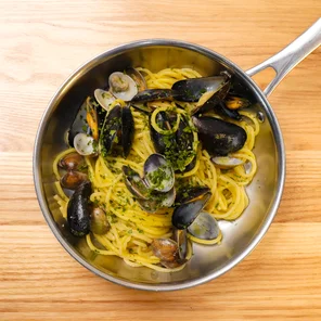 Meal card cover for: Cozze e vongole