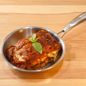 Meal card cover for: Beef Lasagna