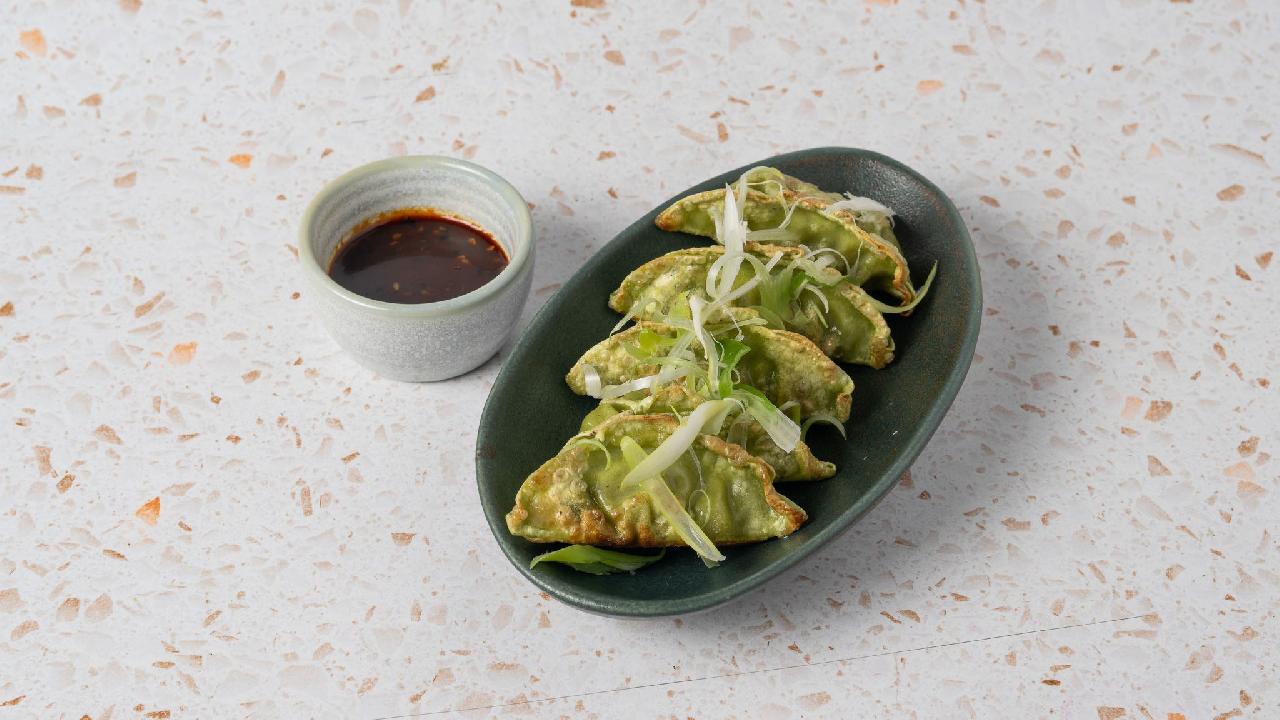 Meal card cover for: Spinach gyoza 