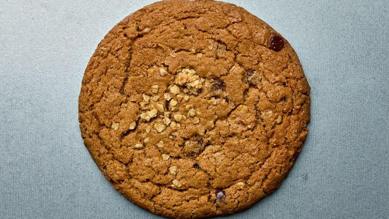 Meal card cover for: Dark Chocolate + Granola Cookie